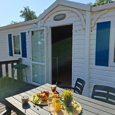 Кемпинг Des Mimosas 2*