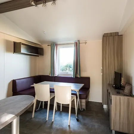 Des Mimosas Кемпинг 2*